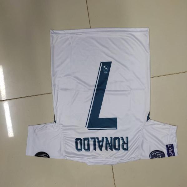 RONALDO 7 REAL MADRID FOOTBALL KIT  17/18 FOR KID WHITE